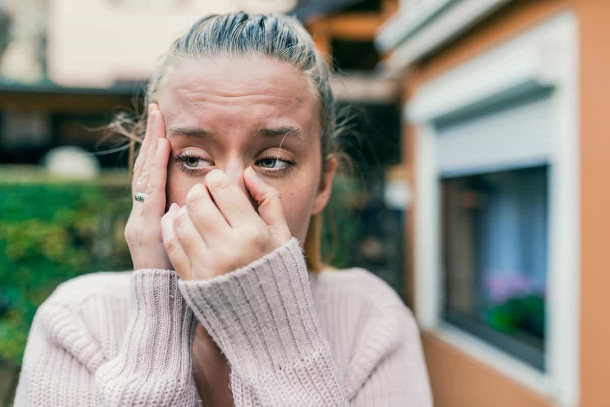 Why Do I Have Sinus Pressure or Sinus Pain? (Causes and Reasons)